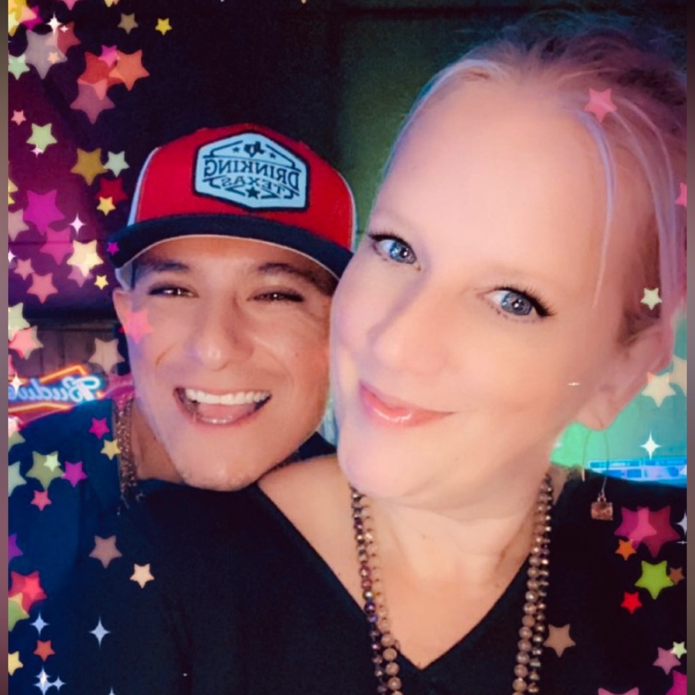 Shannon (And Maybe Felipe) Is Live Share Show!! - Picture 3 of 7